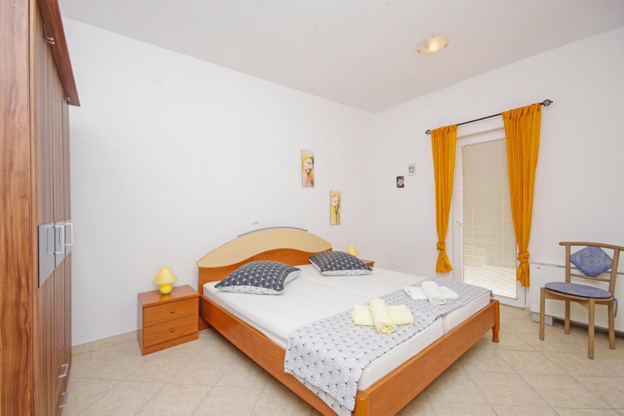 Matanovi Dvori Md Apartments Makarska Exterior foto