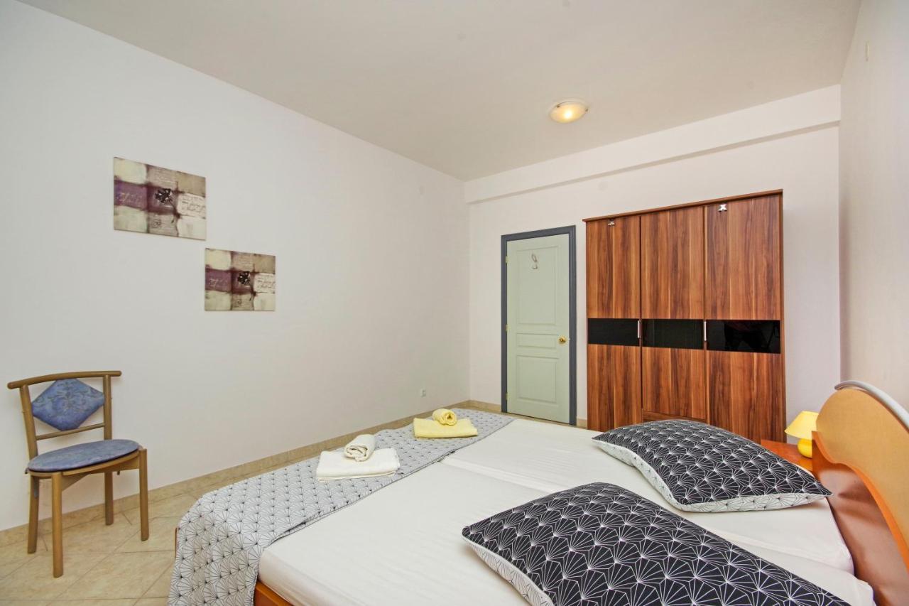 Matanovi Dvori Md Apartments Makarska Exterior foto